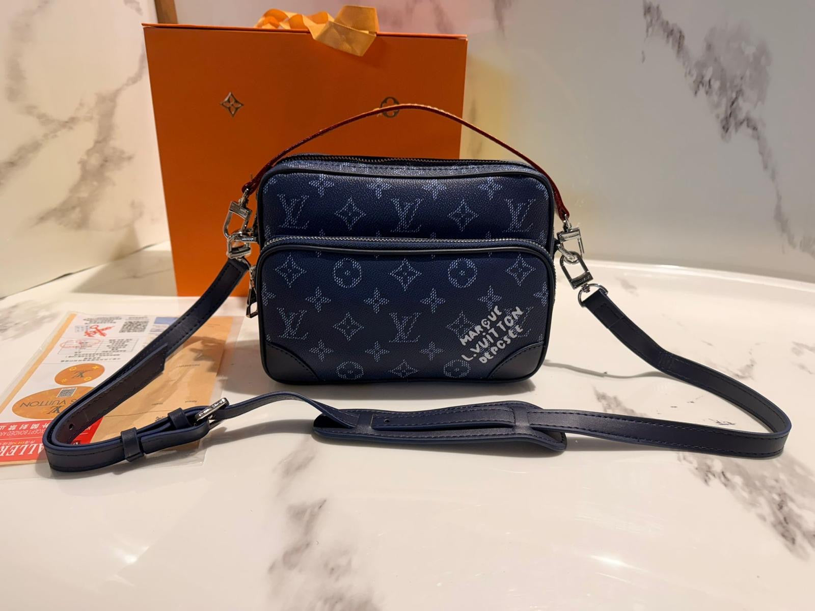 BORSELLO LOUIS VUITTON
