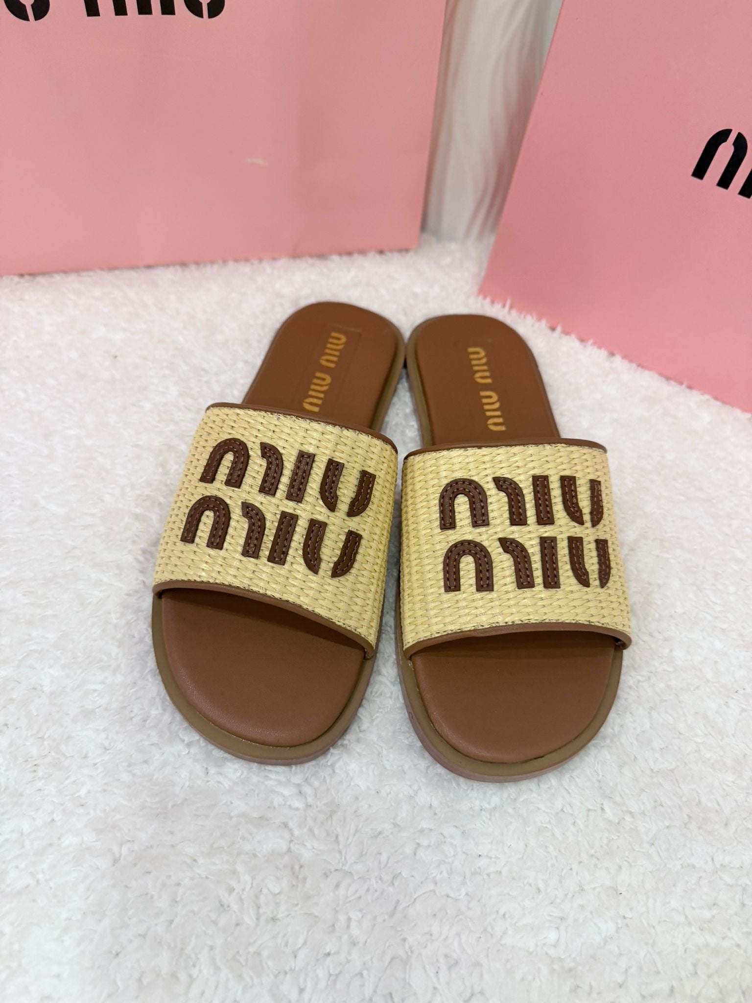 CIABATTE MIU MIU