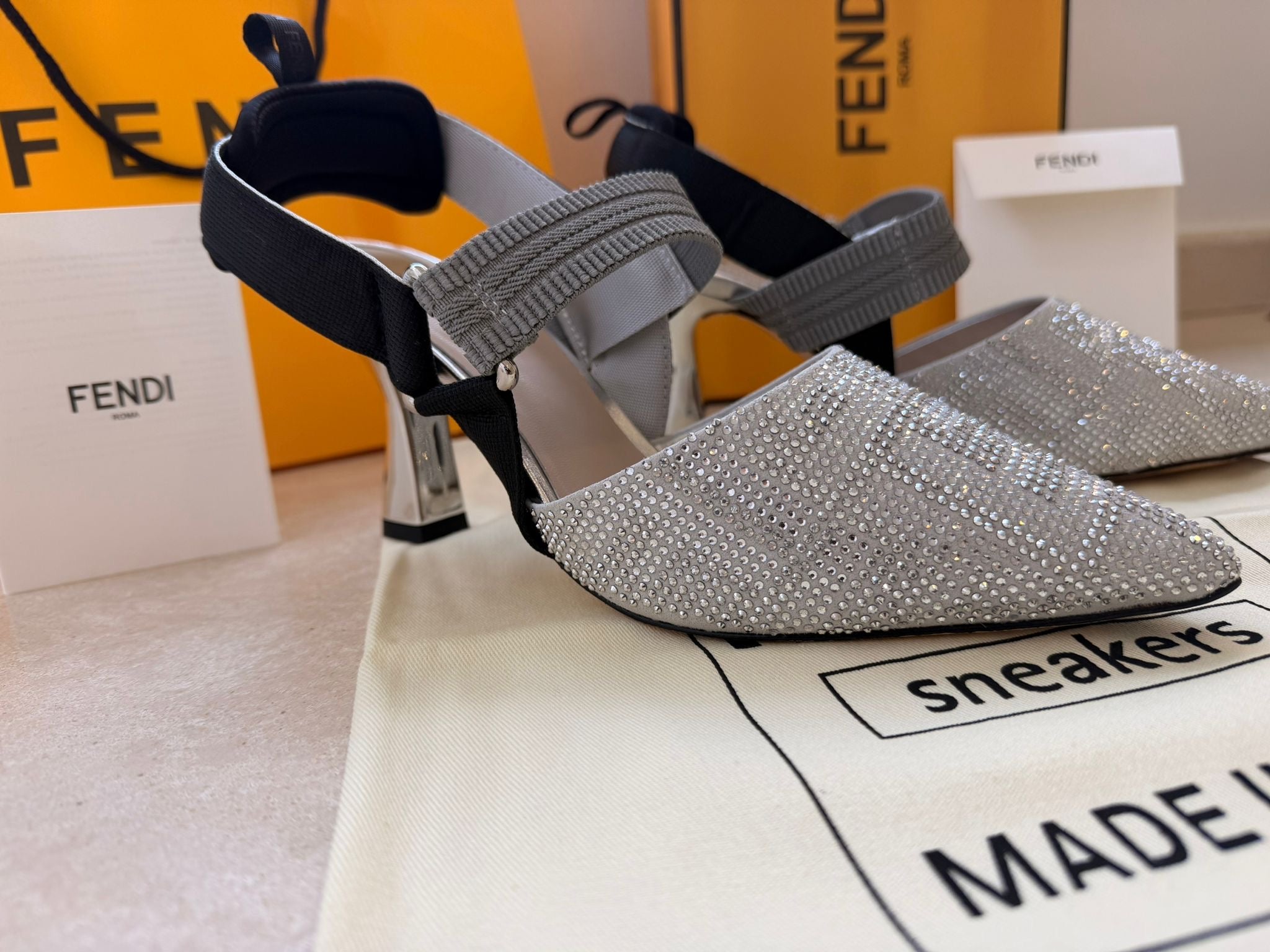 TACCHI FENDI