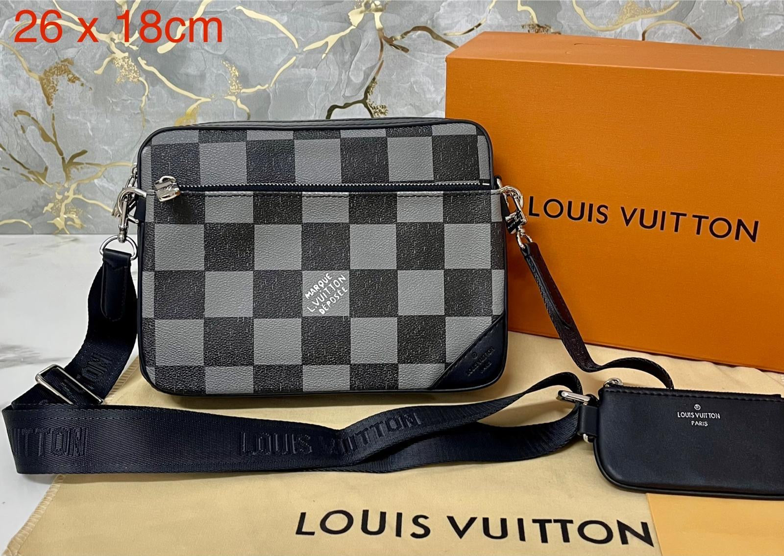 BORSELLO LOUIS VUITTON